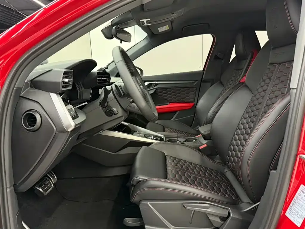 Audi A3 2021 из CN, фото 6