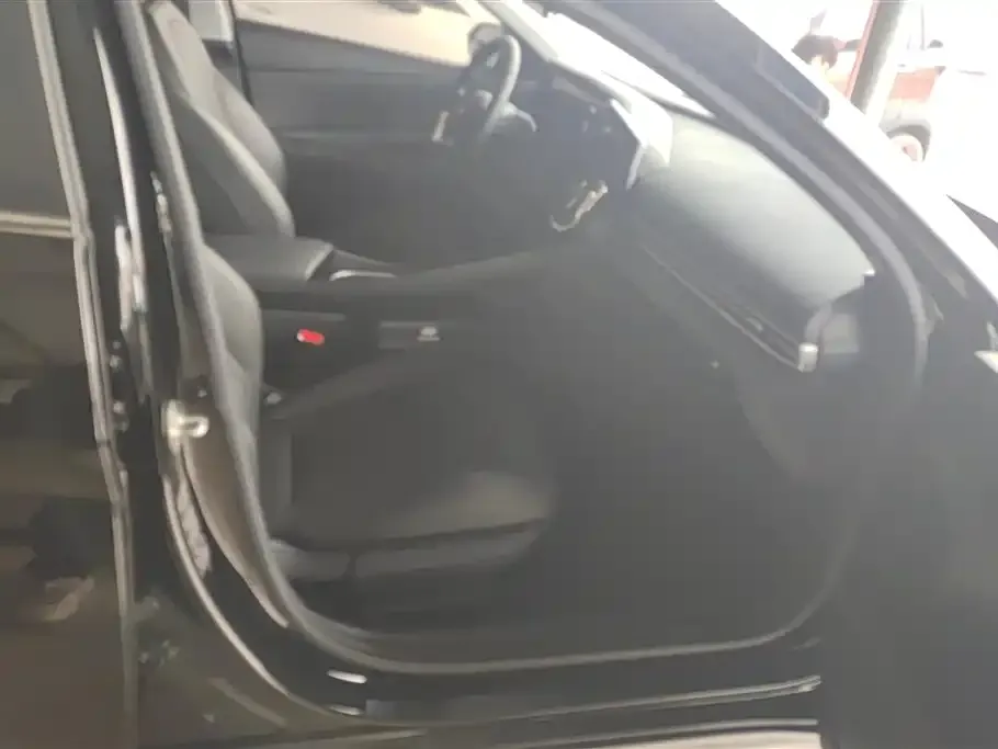 Hyundai Elantra 2022 из CN, фото 4