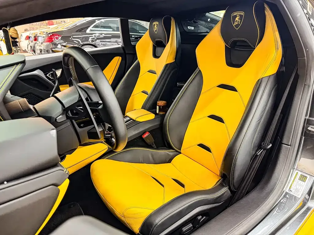 Lamborghini Huracan 2023 из CN, фото 3
