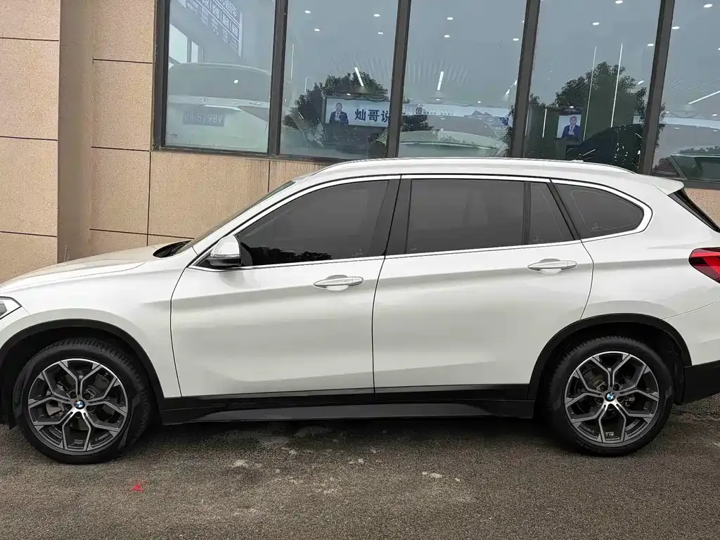 BMW X1 2023 из CN, фото 8