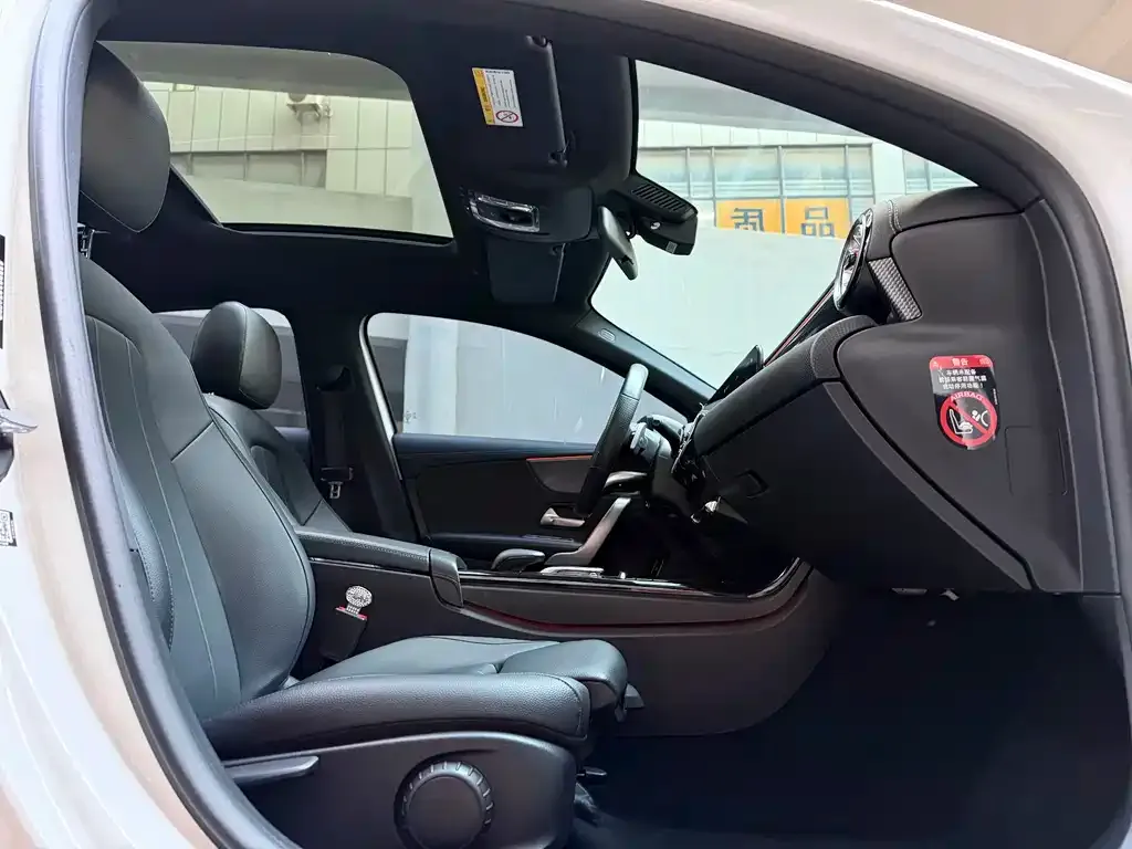 Mercedes-Benz A-Class 2022 из CN, фото 5