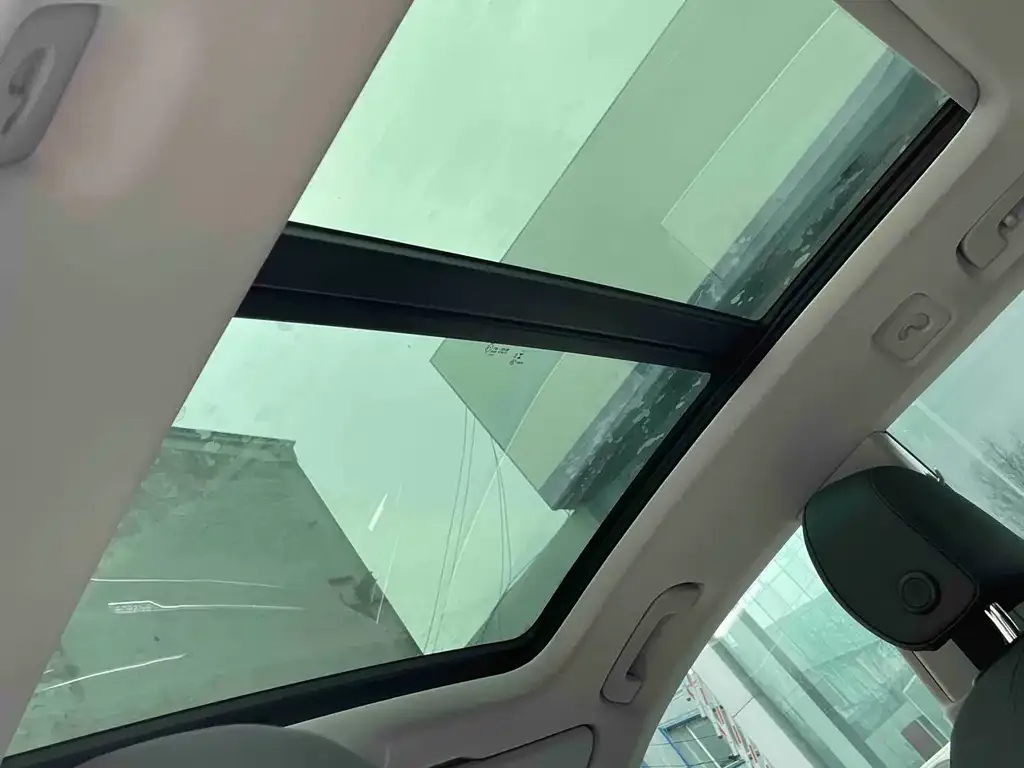 Audi Q8 2025 из CN, фото 2
