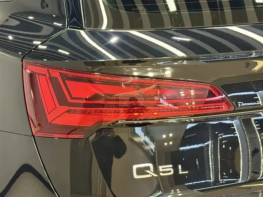 Audi Q5L 2024 из CN, фото 7