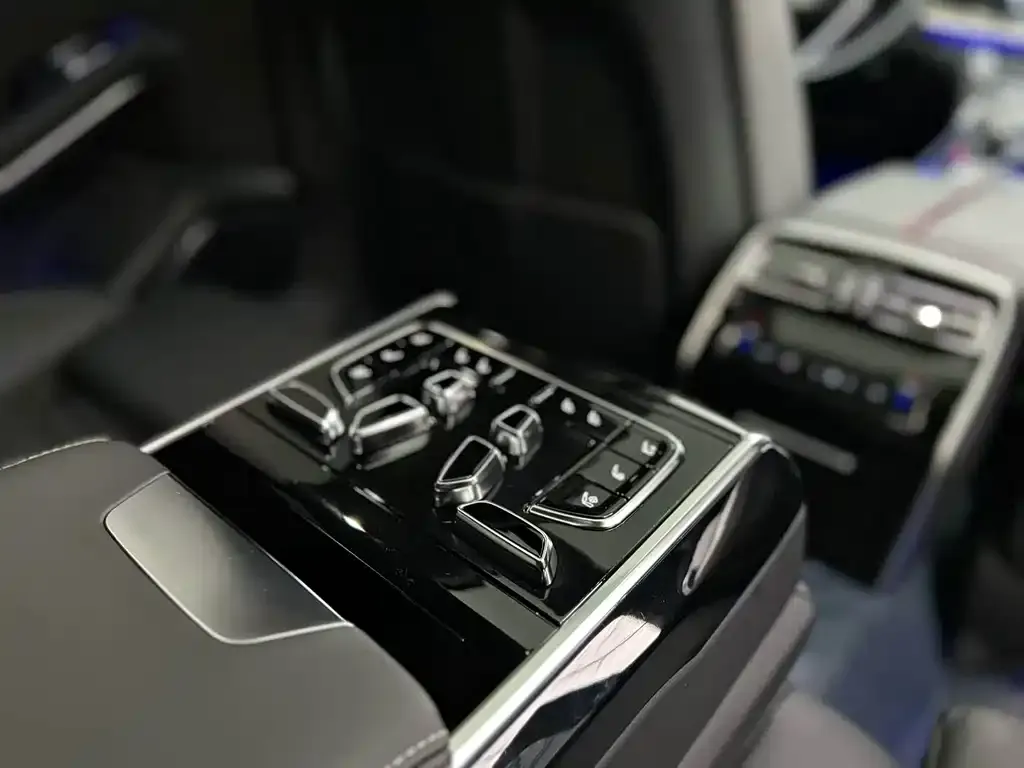 Hongqi H9 2022 из CN, фото 2