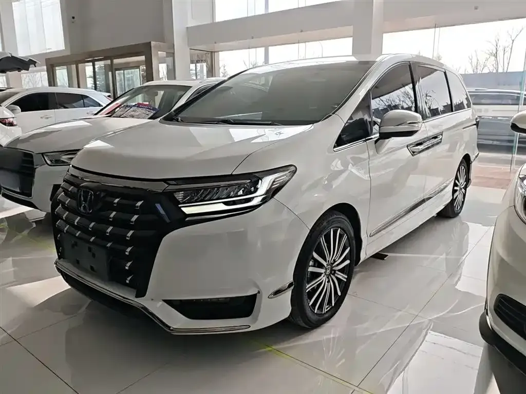 Honda Elysion 2022 из CN, фото 1