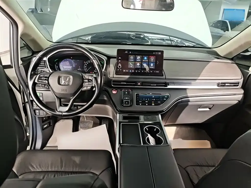 Honda Elysion 2022 из CN, фото 9