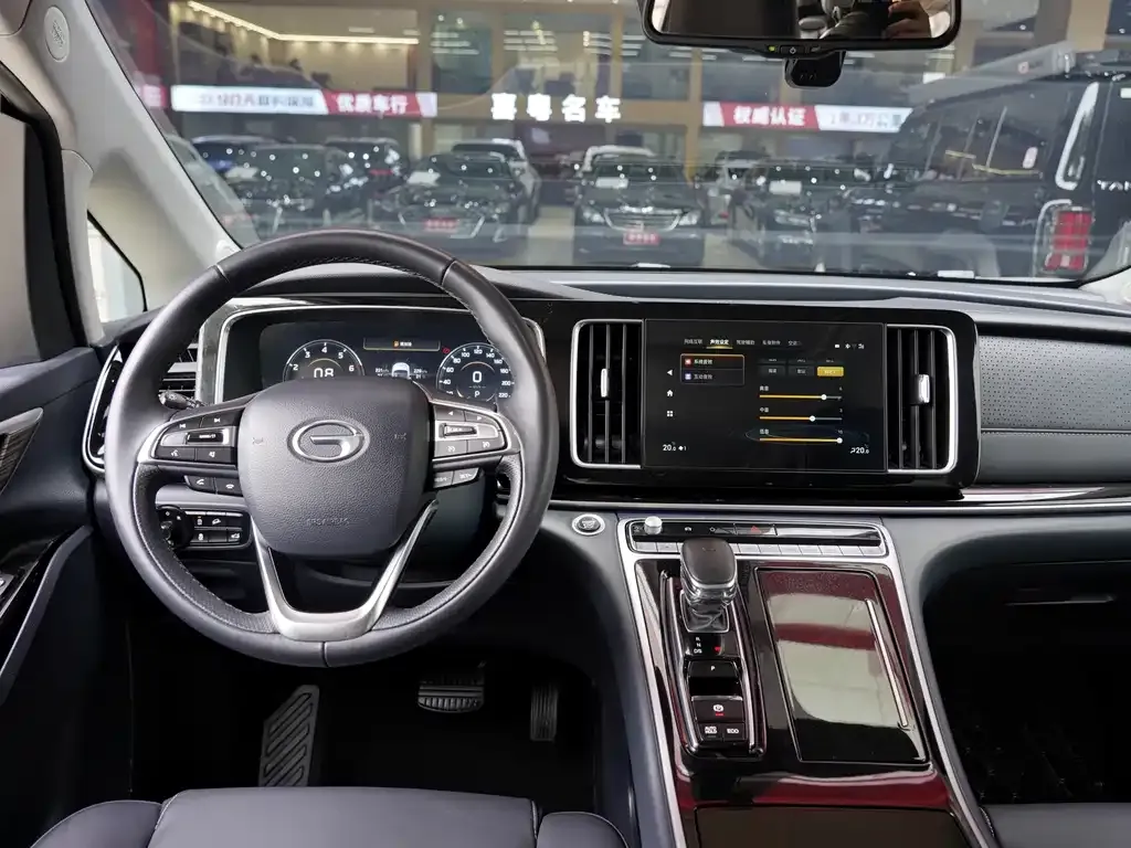 GAC Motor Trumpchi M8 — фото 3
