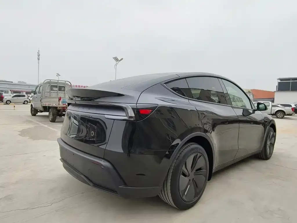 Tesla Model Y 2026 из CN, фото 5