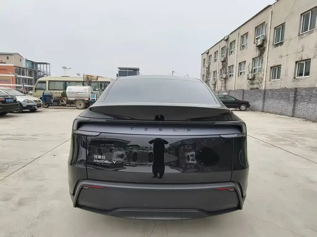 Tesla Model Y 2026 из CN, фото 9