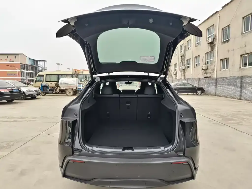 Tesla Model Y 2026 из CN, фото 6