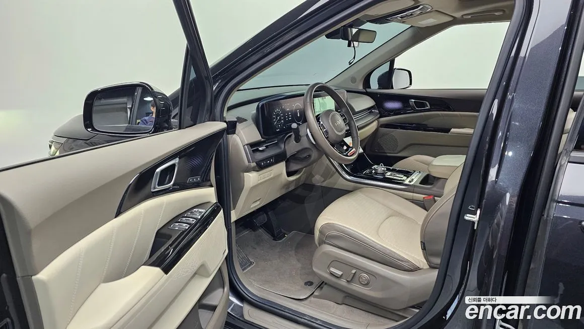 Kia Carnival — фото 10