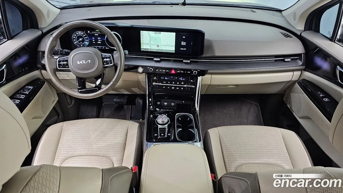 Kia Carnival — фото 8