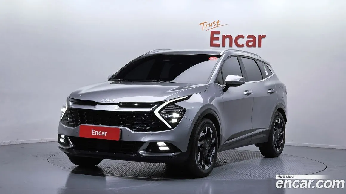 Kia Sportage — фото 1