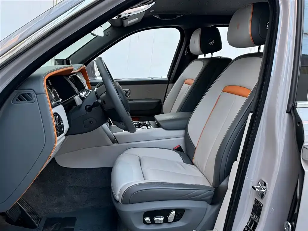 Rolls-Royce Cullinan 2021 из CN, фото 4