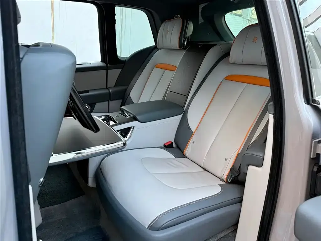 Rolls-Royce Cullinan 2021 из CN, фото 9