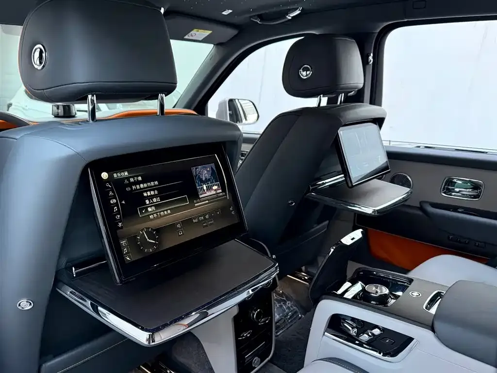 Rolls-Royce Cullinan 2021 из CN, фото 8