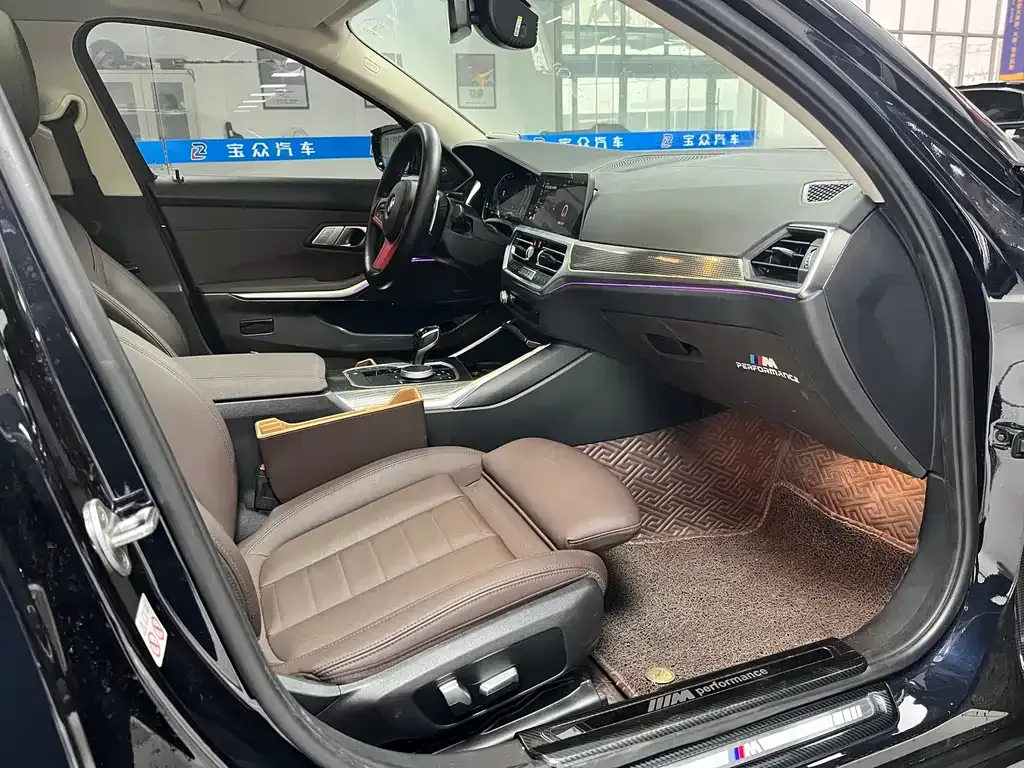 BMW 3 Series 2021 из CN, фото 10