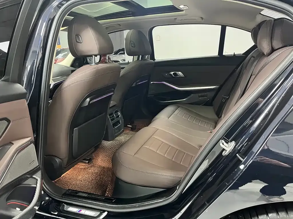 BMW 3 Series 2021 из CN, фото 7