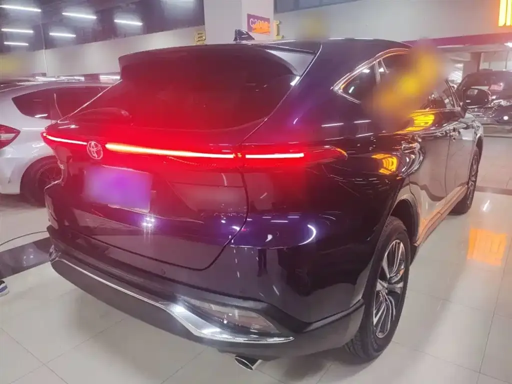 Toyota Harrier — фото 5