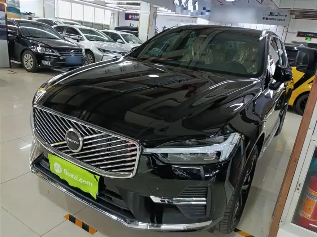 Volvo XC60 2025 из CN, фото 1