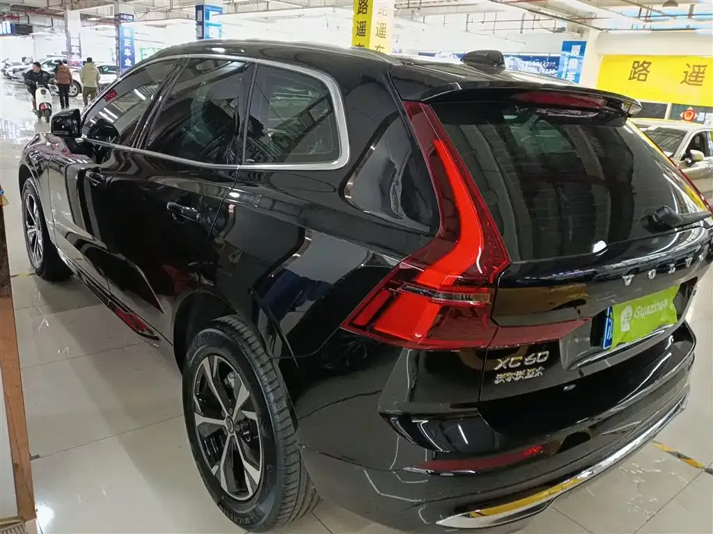 Volvo XC60 2025 из CN, фото 7
