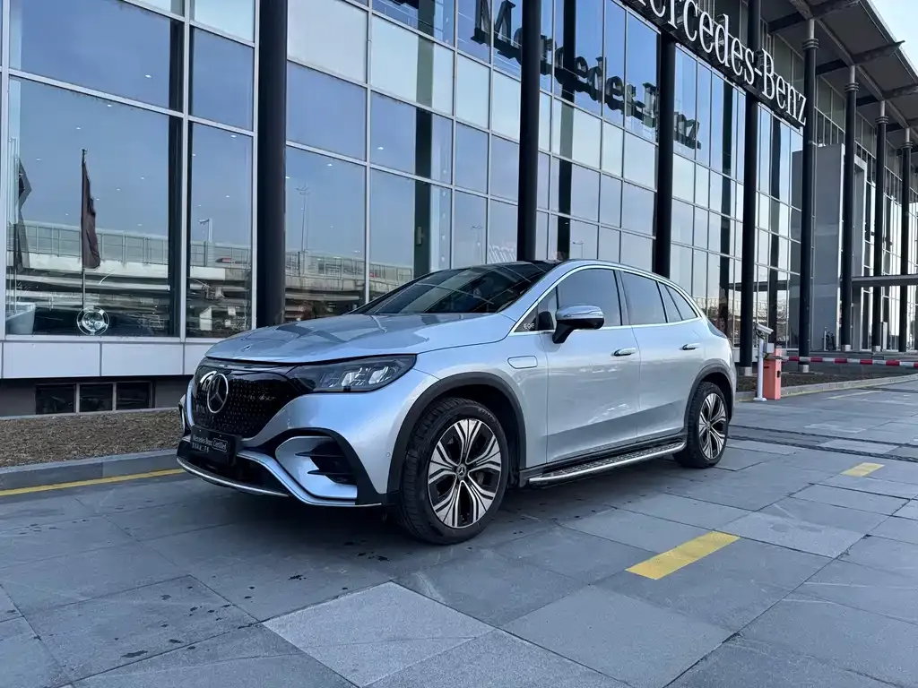 Mercedes-Benz EQE SUV 2023 из CN, фото 9