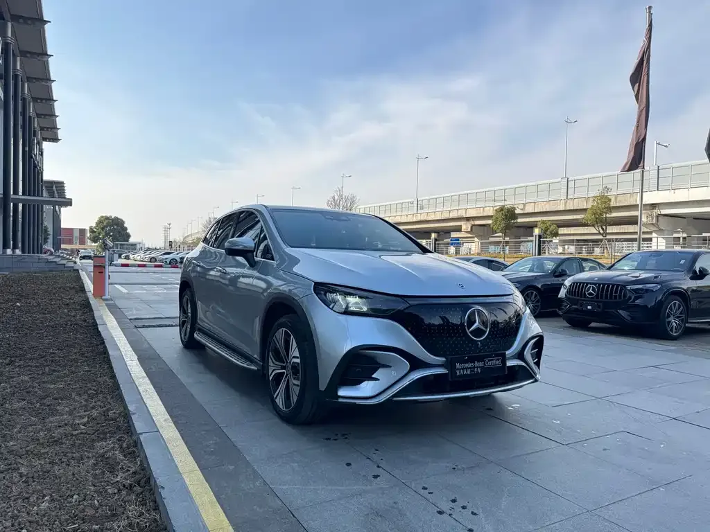 Mercedes-Benz EQE SUV 2023 из CN, фото 5