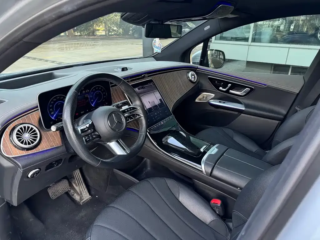 Mercedes-Benz EQE SUV 2023 из CN, фото 3
