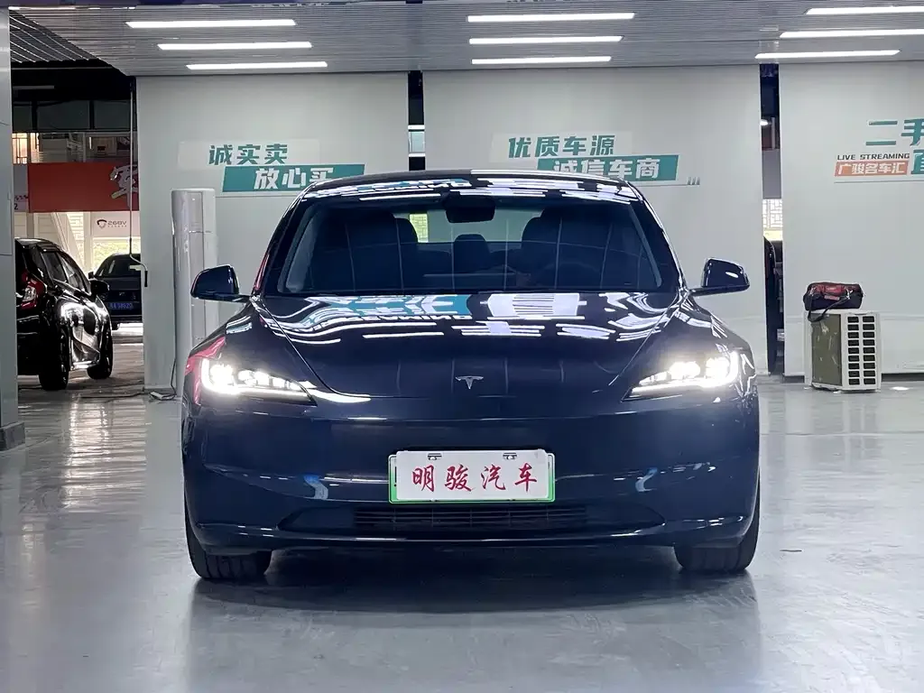 Tesla Model 3 2024 из CN, фото 2