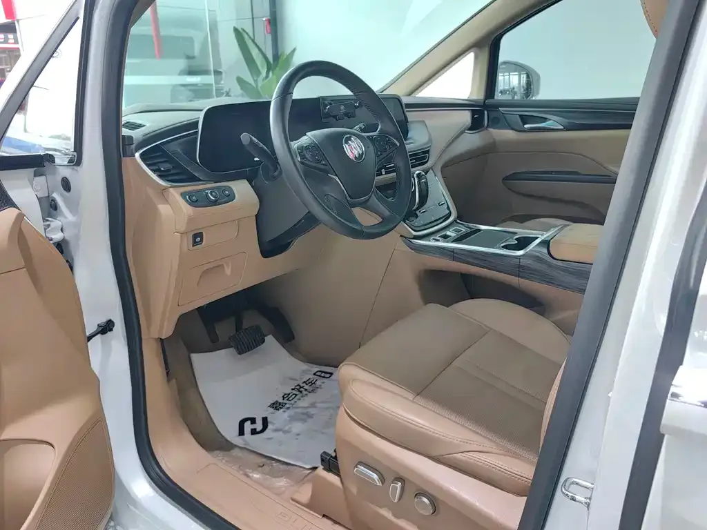 Buick GL8 2021 из CN, фото 8