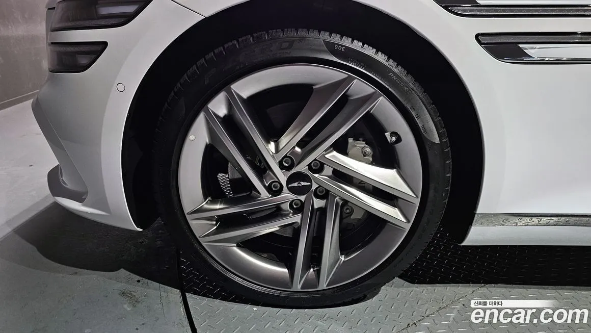 Genesis G80 — фото 10