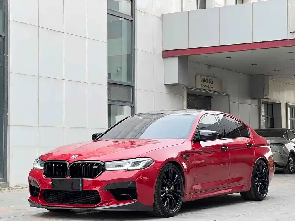 BMW M5