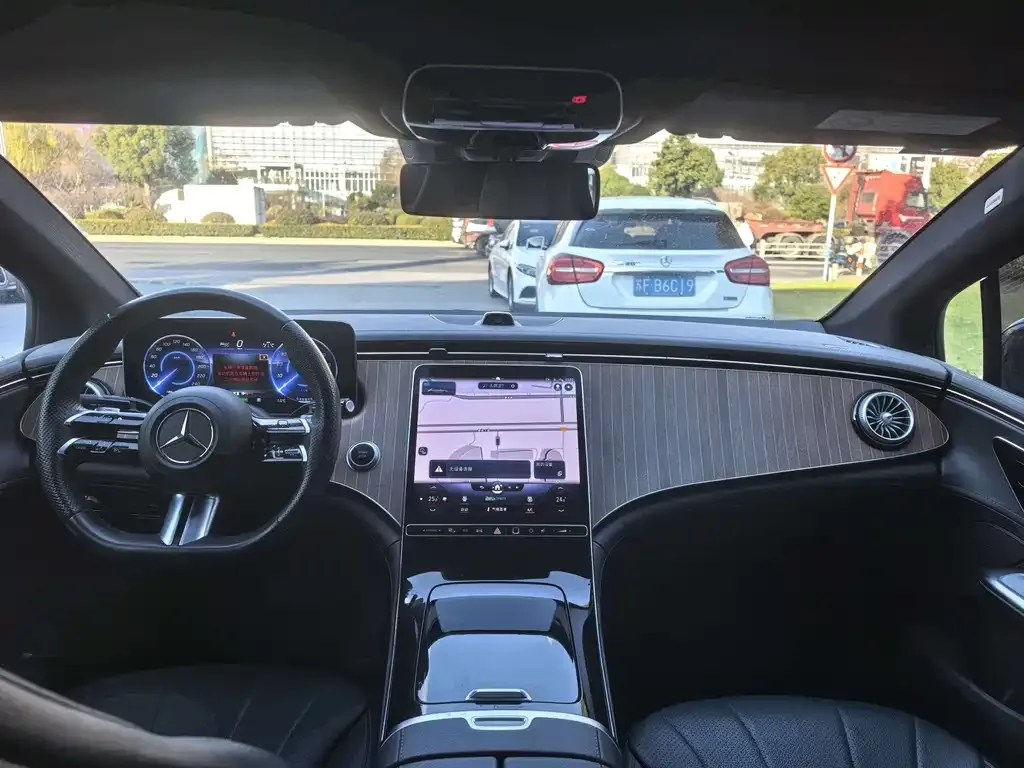 Mercedes-Benz EQE 2023 из CN, фото 10