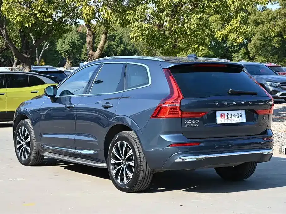 Volvo XC60 2023 из CN, фото 10
