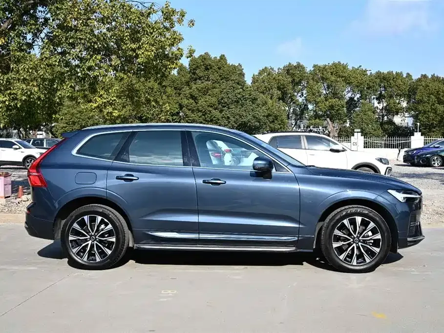 Volvo XC60 2023 из CN, фото 5