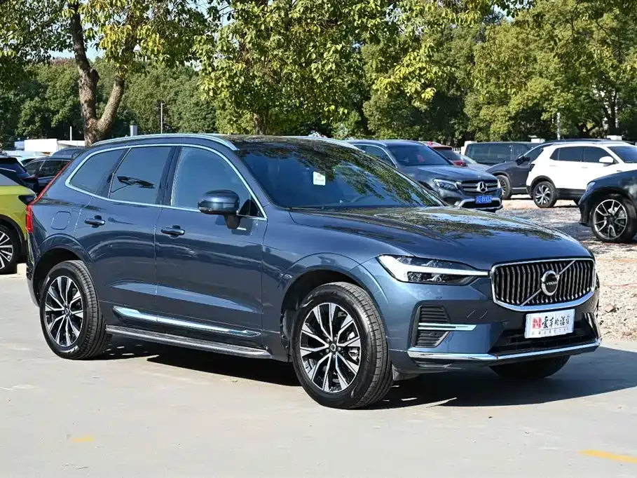 Volvo XC60 2023 из CN, фото 8