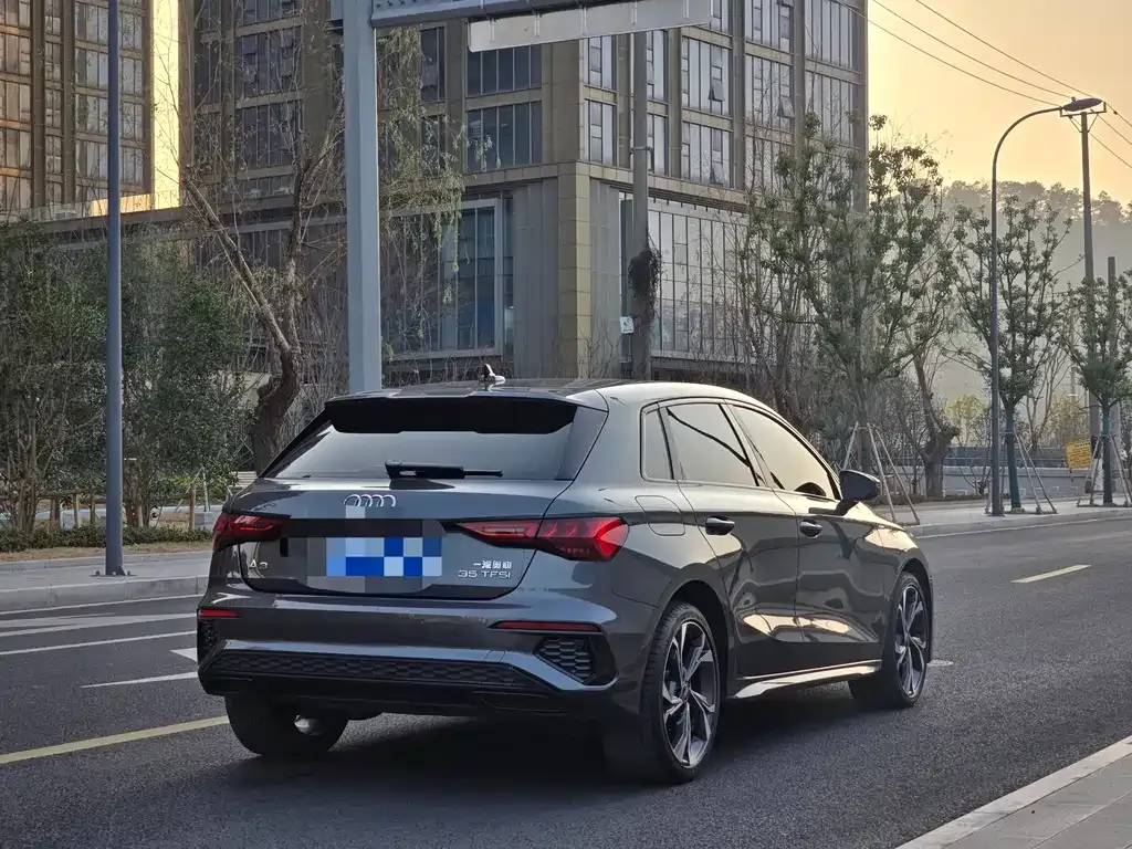 Audi A3 2023 из CN, фото 4
