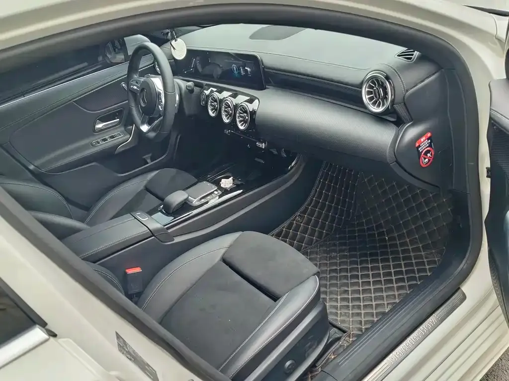 Mercedes-Benz A-Class 2021 из CN, фото 7