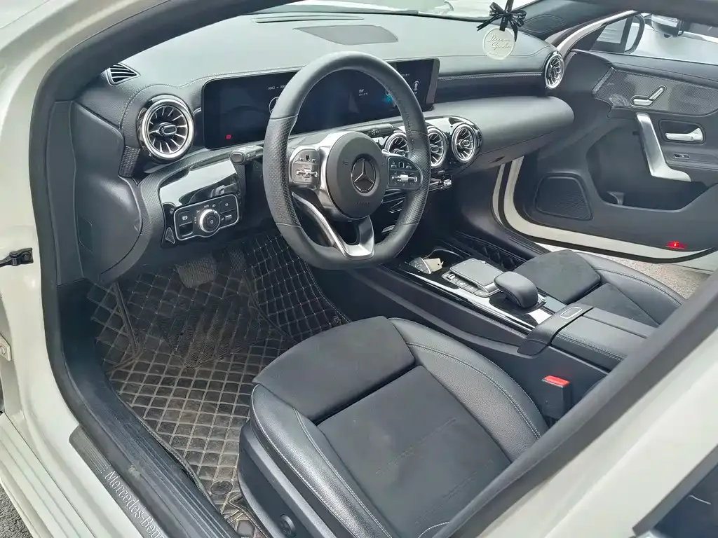 Mercedes-Benz A-Class 2021 из CN, фото 8