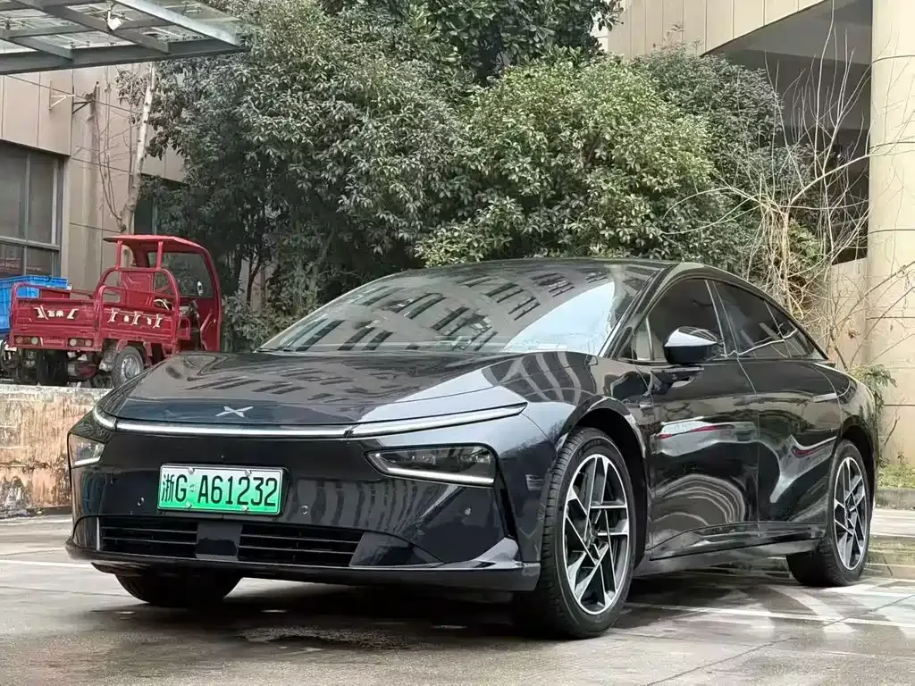 XPeng P7+ — фото 1