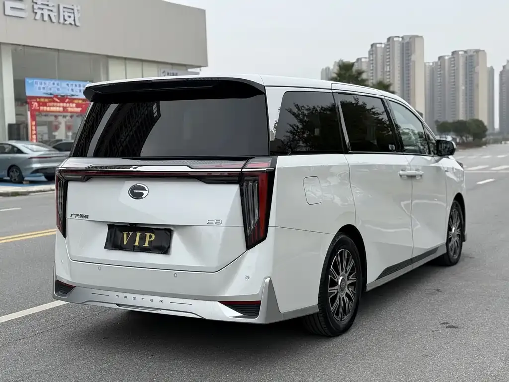 GAC Motor Trumpchi E9 — фото 8