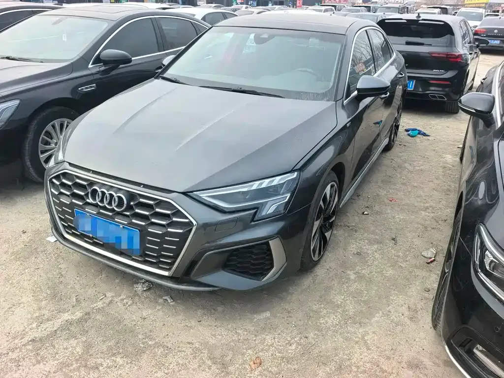 Audi A3 2023 из CN, фото 1