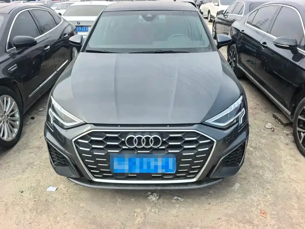 Audi A3 2023 из CN, фото 3