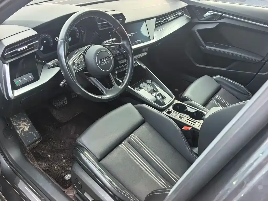 Audi A3 2023 из CN, фото 6