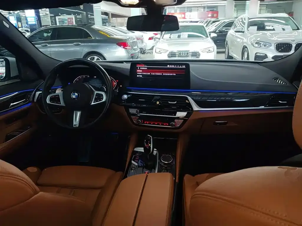 BMW 6 Series GT 2023 из CN, фото 2
