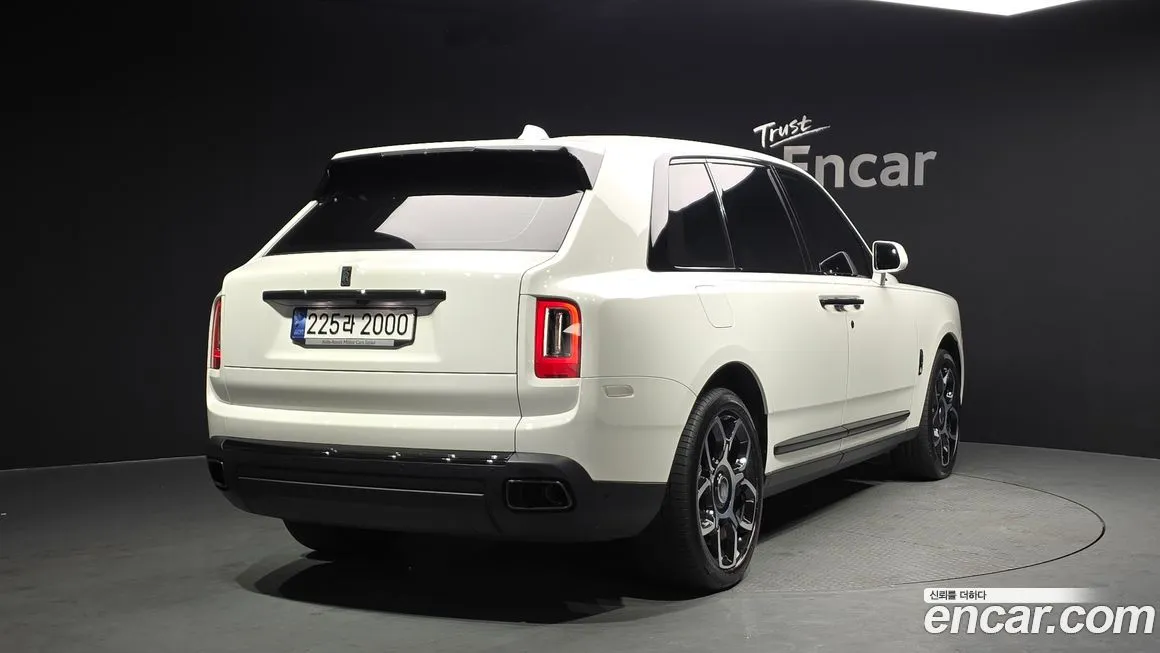 Rolls-Royce Cullinan 2023 из KR, фото 8