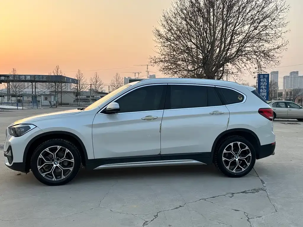 BMW X1 2021 из CN, фото 5