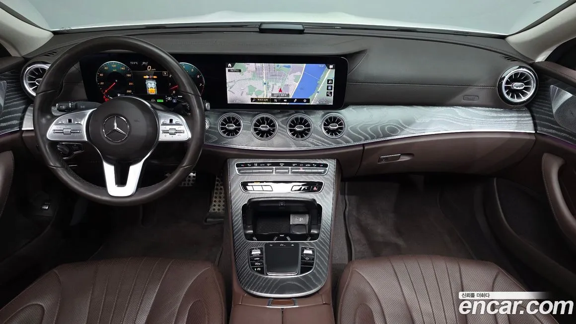 Mercedes-Benz CLS-Class — фото 10