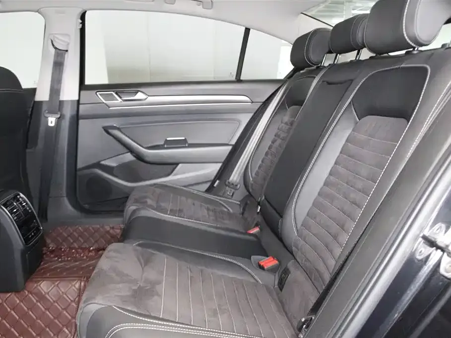 Volkswagen Magotan 2022 из CN, фото 4