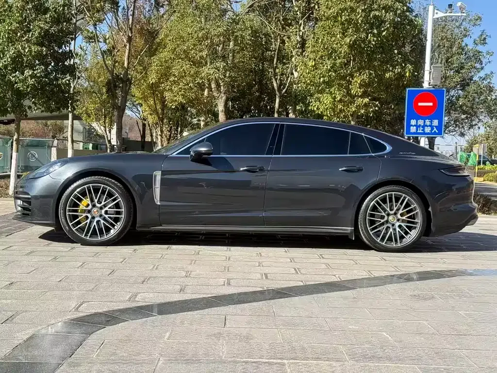 Porsche Panamera 2023 из CN, фото 5